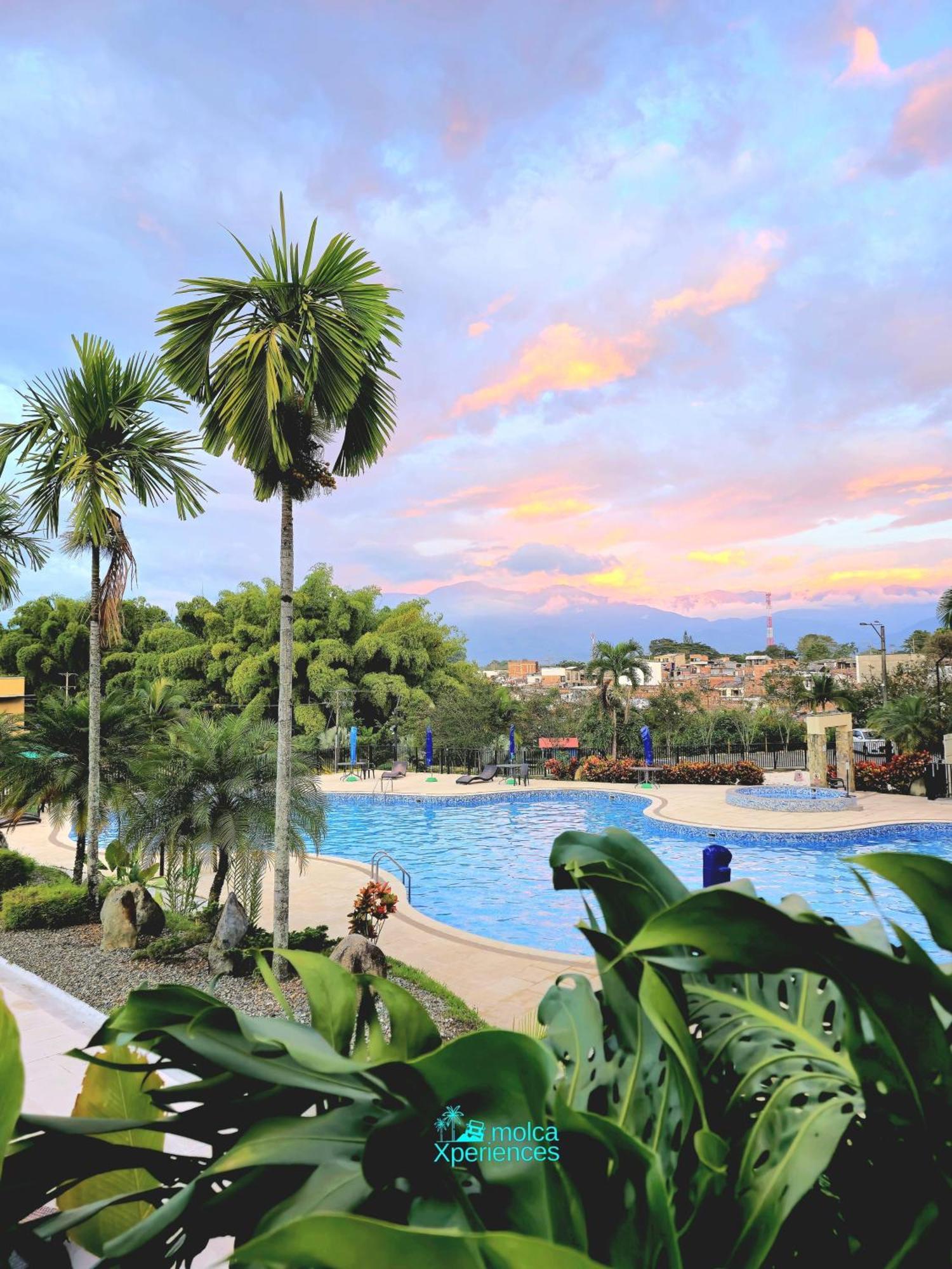 Apartamento Privado Vacacional A 5M Del Aeropuerto, 20 Minutos Del Parque Del Cafe Y Centro De Armenia Con 4 Piscinas, 3 Jacuzzi, Sauna By Molca Xperiences 3H Eksteriør billede