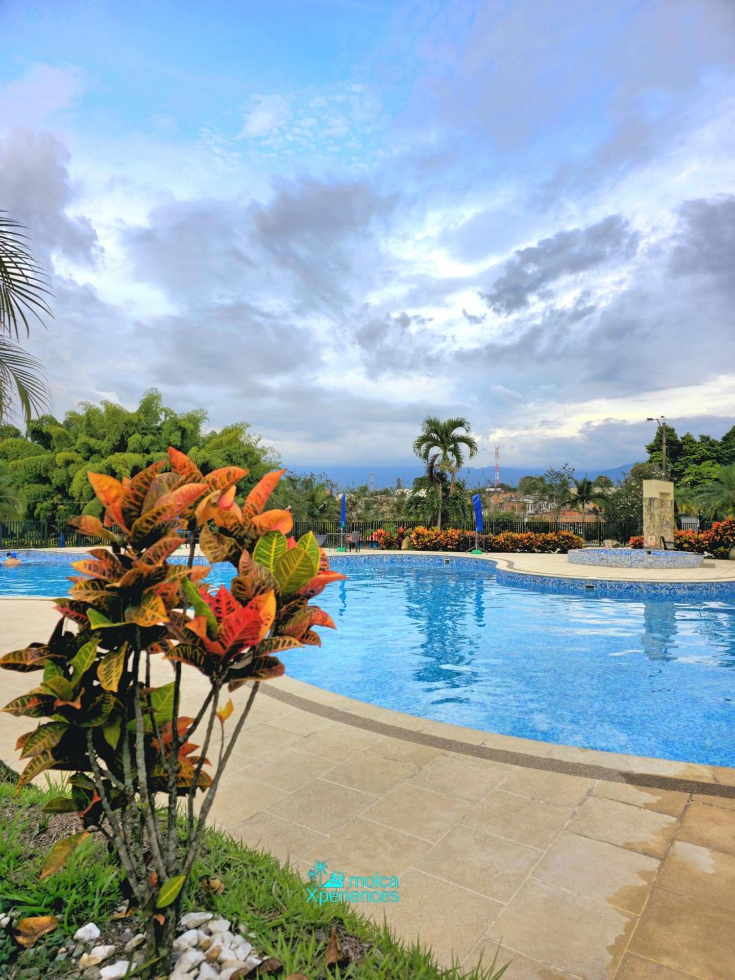 Apartamento Privado Vacacional A 5M Del Aeropuerto, 20 Minutos Del Parque Del Cafe Y Centro De Armenia Con 4 Piscinas, 3 Jacuzzi, Sauna By Molca Xperiences 3H Eksteriør billede