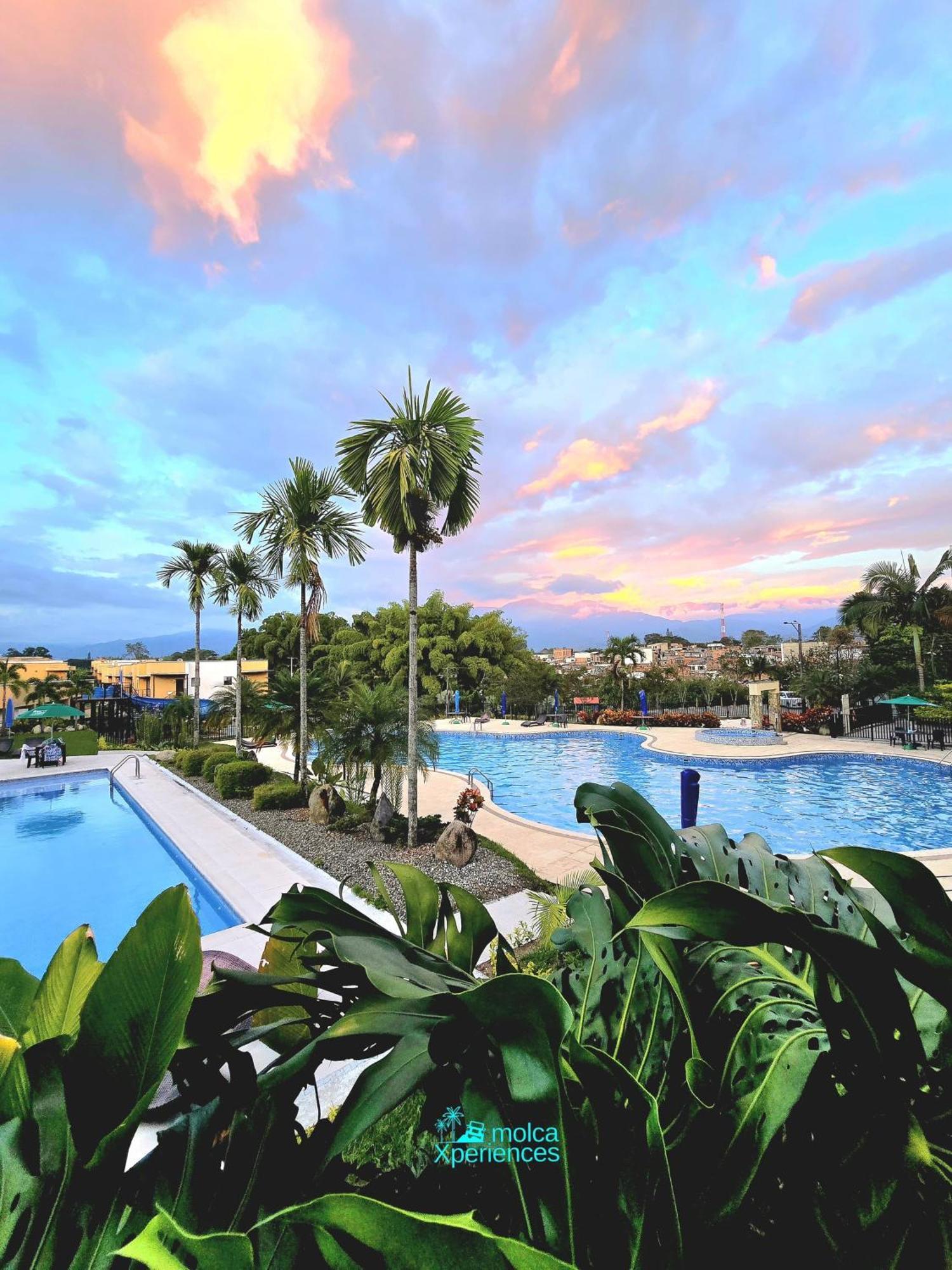 Apartamento Privado Vacacional A 5M Del Aeropuerto, 20 Minutos Del Parque Del Cafe Y Centro De Armenia Con 4 Piscinas, 3 Jacuzzi, Sauna By Molca Xperiences 3H Eksteriør billede