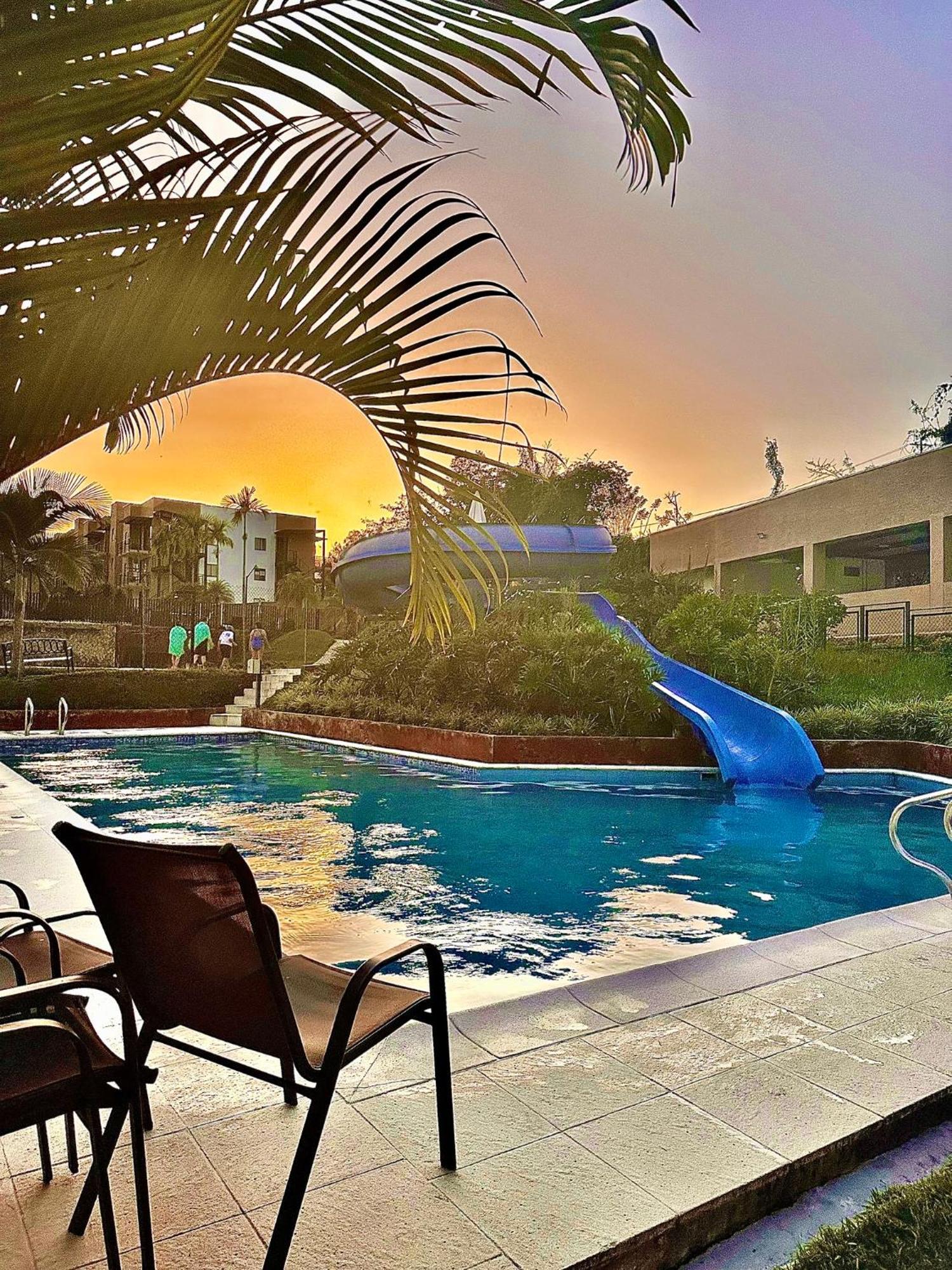 Apartamento Privado Vacacional A 5M Del Aeropuerto, 20 Minutos Del Parque Del Cafe Y Centro De Armenia Con 4 Piscinas, 3 Jacuzzi, Sauna By Molca Xperiences 3H Eksteriør billede
